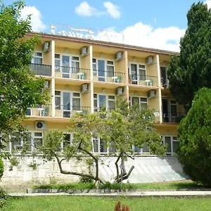 hotel-briz-3.varna-hotels.com/